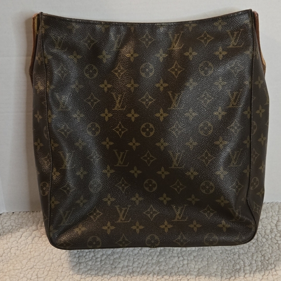 Louis Vuitton Looping GM Monogram Shoulder Bag - Picture 5 of 14